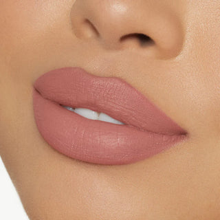 Kylie Cosmetics Matte Lip Kit Includes: 3ml Liquid Lipstick, 1.1g Lip Liner